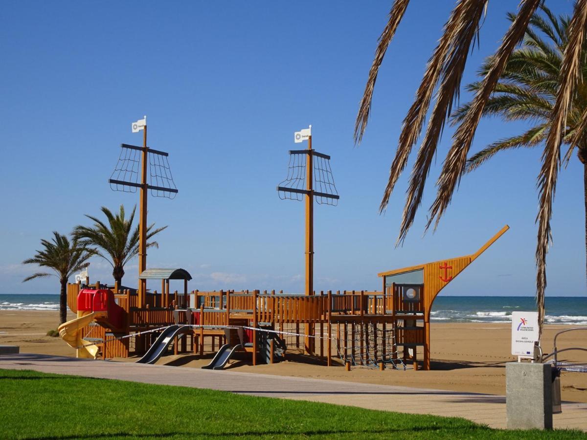 Universidad Del Mar - Alquiler Solo Familias Gandia Ngoại thất bức ảnh