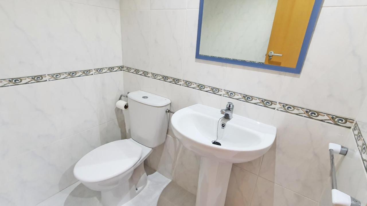 Universidad Del Mar - Alquiler Solo Familias Gandia Ngoại thất bức ảnh